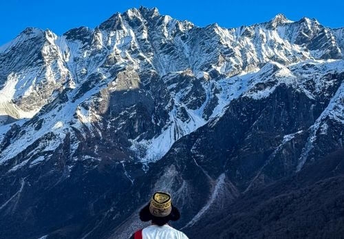 majestic-langtang-valley