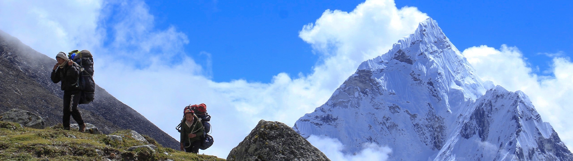 porters: the real heroes of the himalayas