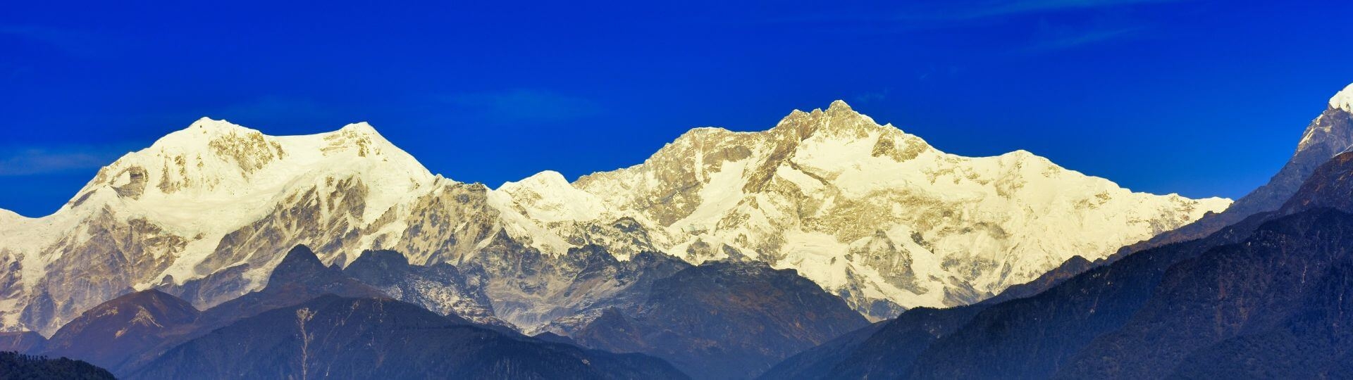 kanchenjunga-himalayan-view