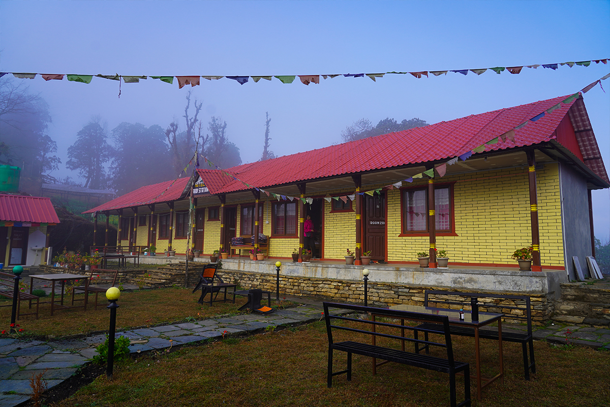 deurali hotel mardi station