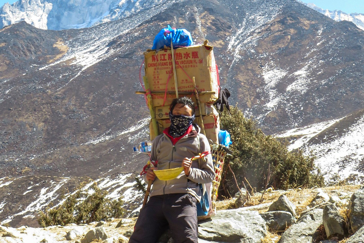 High altutude porter in nepal