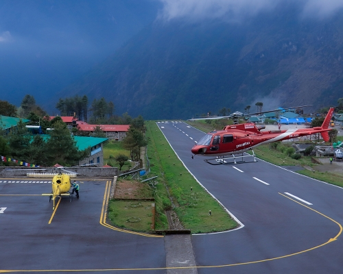 Helicopter In Everest