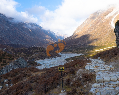 On The Way To Kanchenjunga Base Camp